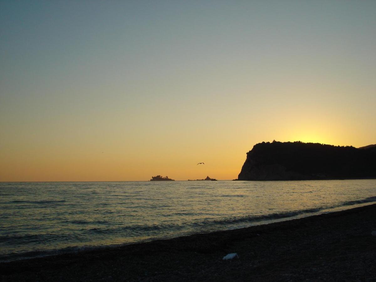 Apartment Magazini Petrovac Luaran gambar